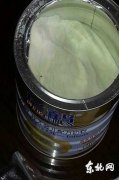飞鹤奶粉罐内出现苍蝇 消费者投诉厂家无回复(图)