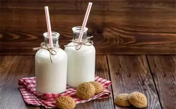 这5种牛奶不要给孩子喝(图1)