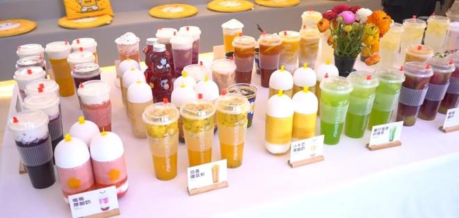 元小牛精选三元纯牛乳，打造健康时尚饮品品牌(图2)