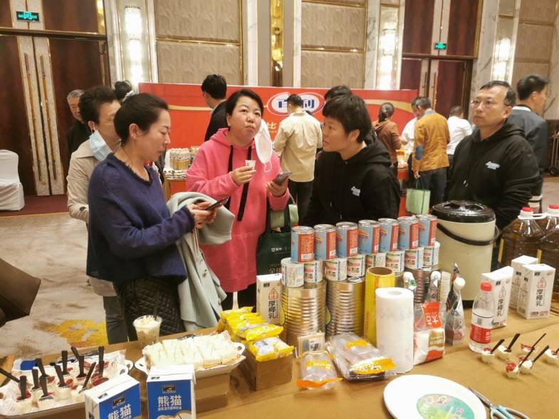 美味成就精彩，服务助力销售，熊猫炼乳亮相大连修竹烘焙产品展 