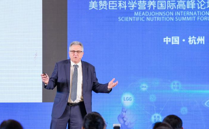 国内外专家齐聚美赞臣峰会，全配方科学实证成关注焦点