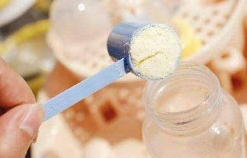 奶粉中的矿物质对婴儿的生长发育起着至关重要的作用