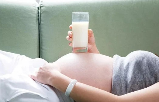孕妈到底要不要喝孕妇奶粉？