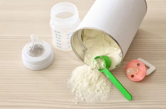 奶粉中的维生素是婴儿生长发育所需的必需营养素之一