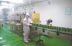 记者探访奶制品生产过程:自动化车间保乳品安全