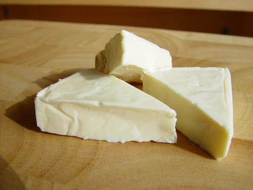 法国出口纽沙尔特奶酪检出李斯特菌