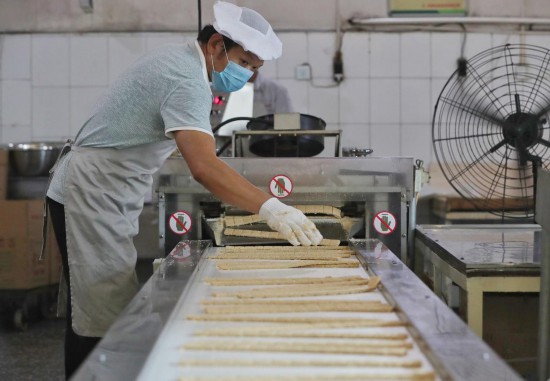 富平地标：九峪肥田育佳品 全程护航助脱贫(图3)