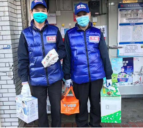 从送奶到户跨界生鲜配送，乳企抢占“宅经济”风口(图1)