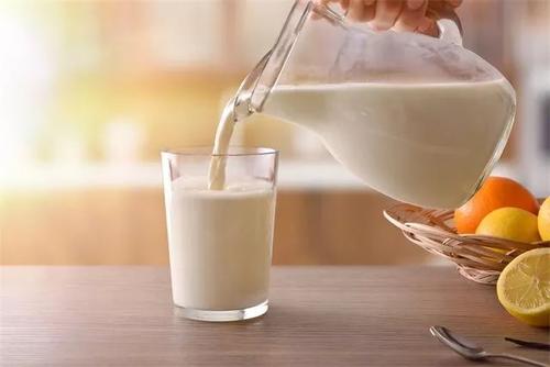 糖尿病患者能不能喝牛奶？(图1)